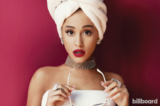Full leaked Ariana gra private onlyfans photo