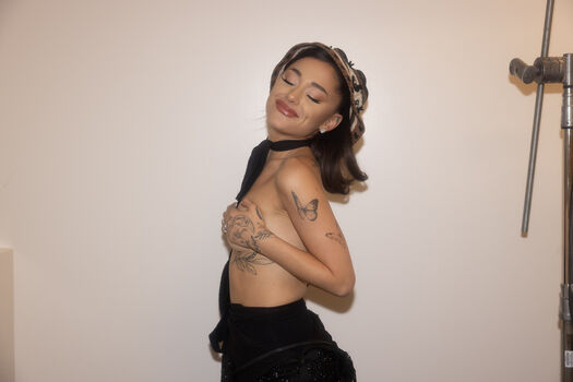 Full leaked Ariana grande private onlyfans photo