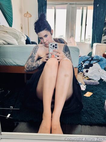 Arryn Zech