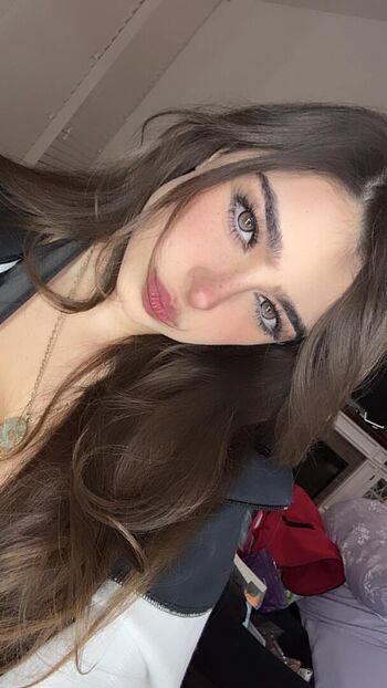 Full leaked Aruuu private onlyfans photo