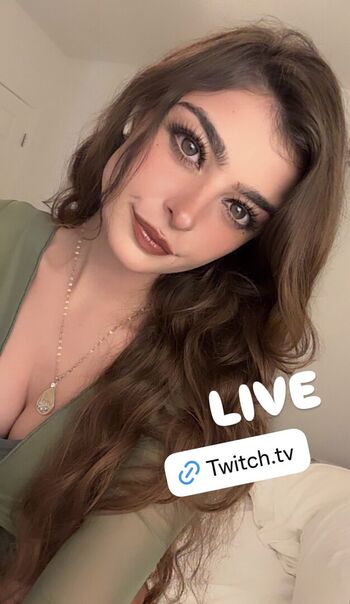 Full leaked Aruuu private onlyfans photo