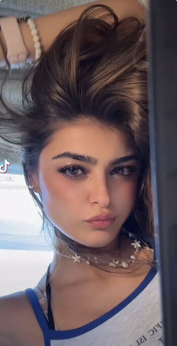 Full leaked Aruuu private onlyfans photo