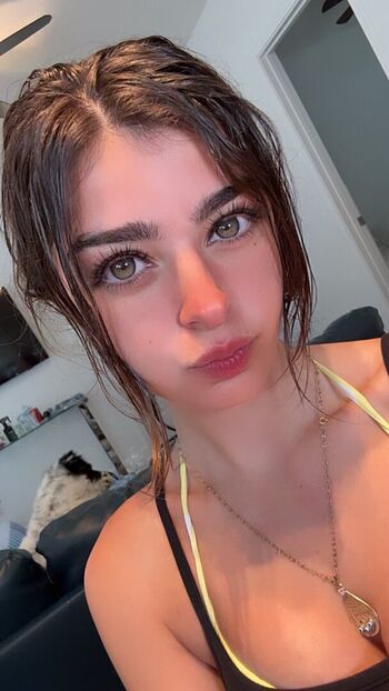Full leaked Aruuu private onlyfans photo
