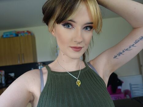 Full leaked Mikaiichan/ private onlyfans photo