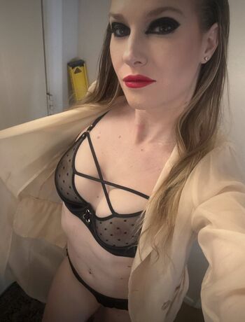 Full leaked Ashley lane private onlyfans photo