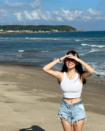 Full leaked Ashleyhung private onlyfans photo