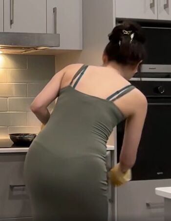 Asian Streamers