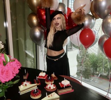 Ava Max