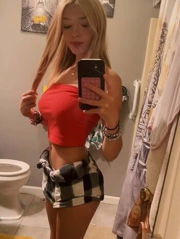 Full leaked Diora baird / private onlyfans photo
