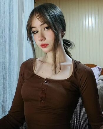 Full leaked Haazel/ private onlyfans photo