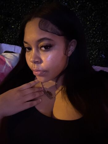 ayoo_londyn