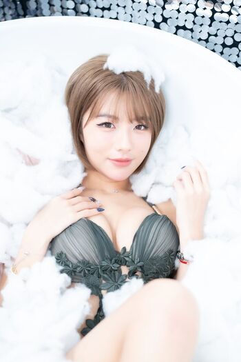 Full leaked Baby osidori chingyanfung page private onlyfans photo