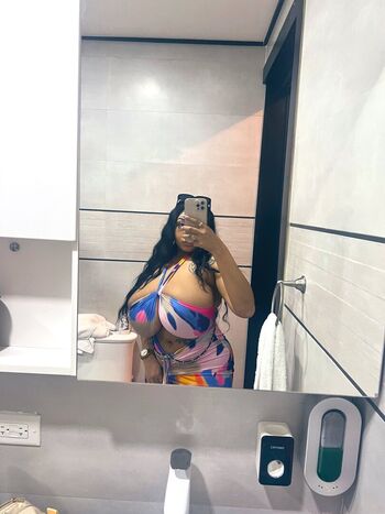 Full leaked Badgirl tami page private onlyfans photo