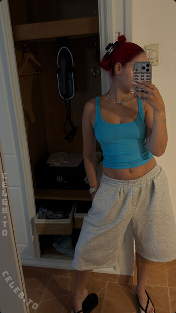 badmomzjay