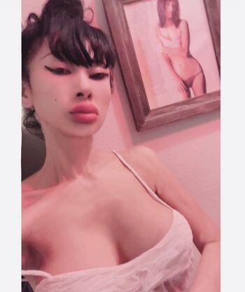 Bai Ling