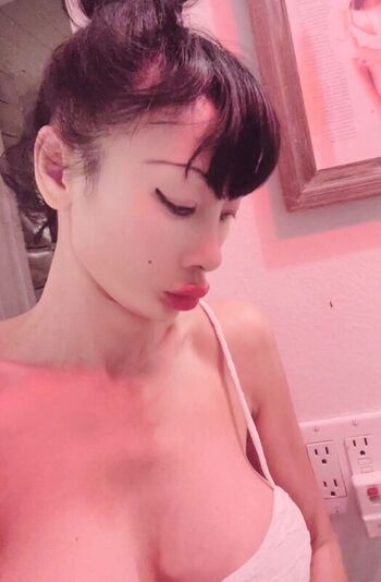 Bai Ling