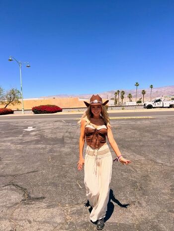 Barbara Alyn Woods