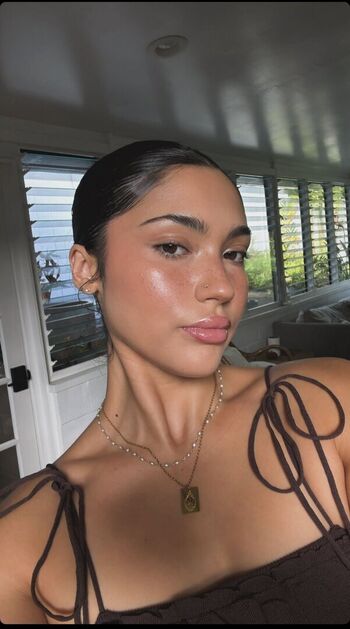 Bella Ramos