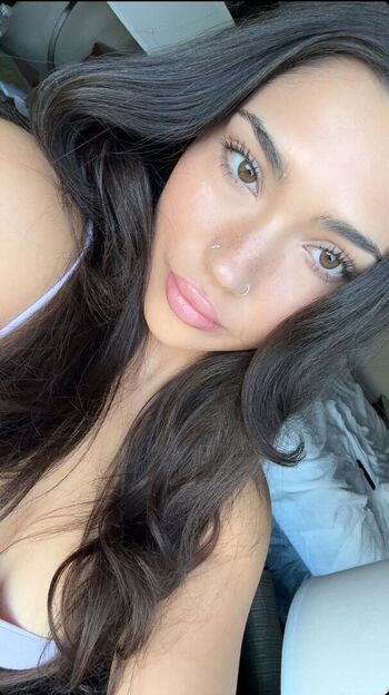 Bella Ramos