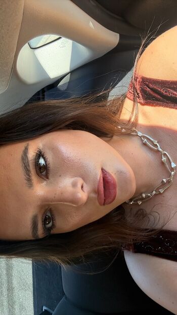 Bella Thorne