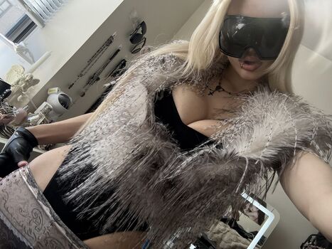 BestBlondiiecb