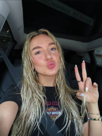 BlondeCpl