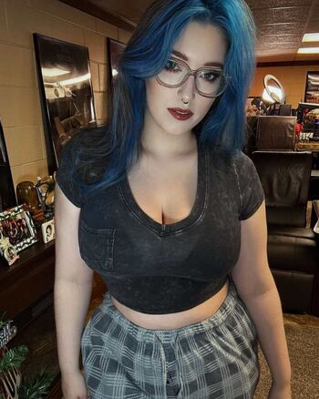 Full leaked Bluecromwyll private onlyfans photo