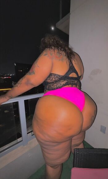 BLVCKASSZILLA
