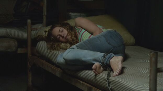 Britt Robertson