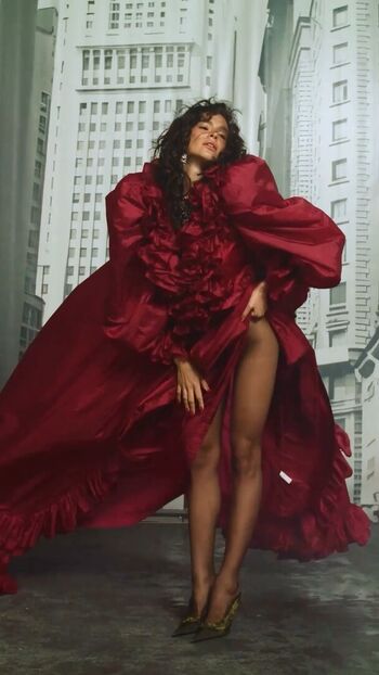 Bruna Marquezine