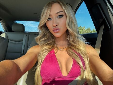 Full leaked Bubblesxxoo private onlyfans photo