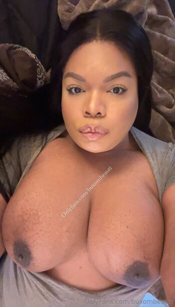 Full leaked Buxombeauti private onlyfans photo