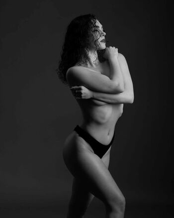 Caitlin Bond