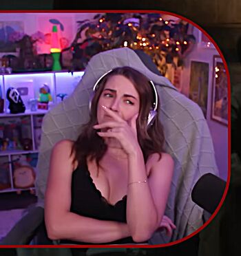 Caitlin Marie Reacts