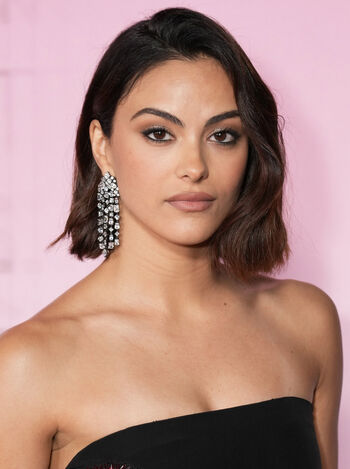 Camila Mendes