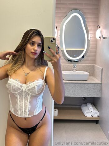 Camila Reyes