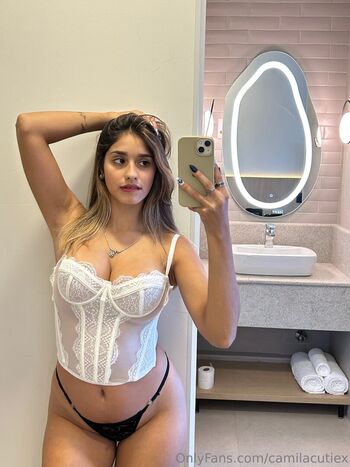 Camila Reyes