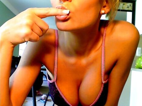 Full leaked Camwithher kylie page private onlyfans photo