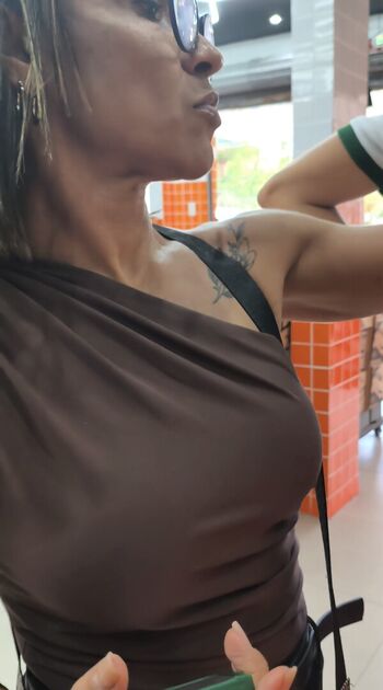Full leaked Candid boobs private onlyfans photo
