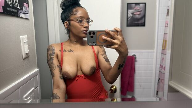 Caramelbaby33