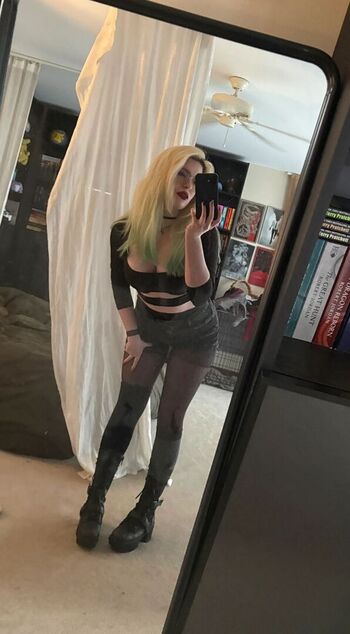 Full leaked Carbunny private onlyfans photo