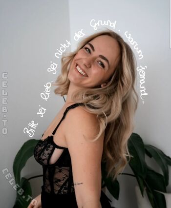 Full leaked Carina spoon page private onlyfans photo