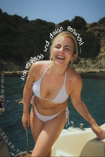 Full leaked Carina spoon page private onlyfans photo