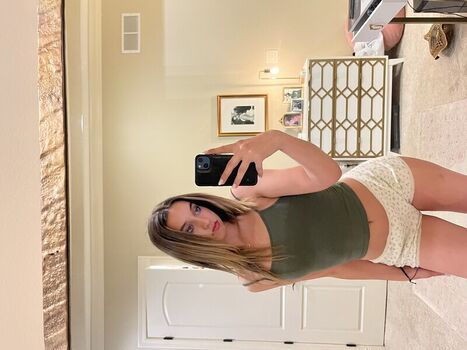 carolinefbyron