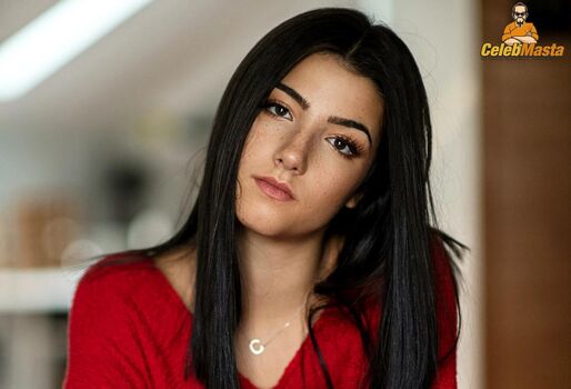 charli_damelio