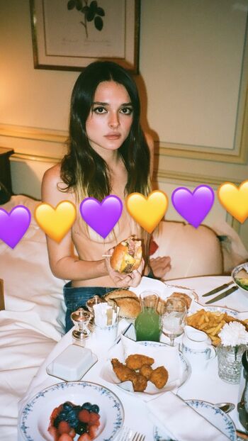 Full leaked Charlotte lawrence private onlyfans photo