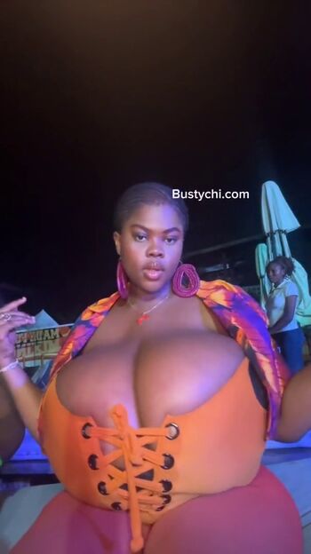 Chioma Lovv