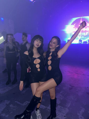 Chloe ABG