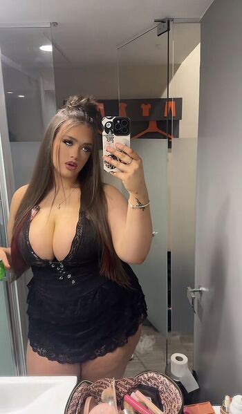 Full leaked Chloe carter page private onlyfans photo
