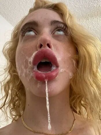 Full leaked Chloe cherry private onlyfans photo